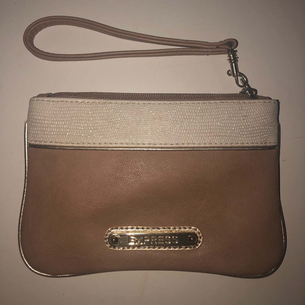 Wristlet